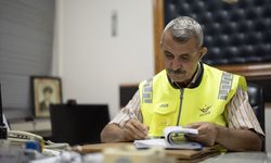 Dedesi ve babasının da çalıştığı kurumda 45 yıldır trenlerin güvenliği için mesai yapıyor