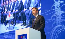 Enerji ve Tabii Kaynaklar Bakanı Bayraktar, İzmir'de Türkiye-Azerbaycan 4. Enerji Forumu'nda konuştu: