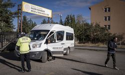 Erzurum polisi öğrencilerin güvenliği için okul çevresinde nöbette