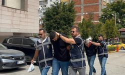 Eskişehir'de ambulans görevlilerini tehdit ettikleri öne sürülen baba oğul tutuklandı