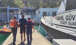 Fethiye açıklarında gezi teknesinde rahatsızlanan kişiye tıbbi tahliye