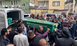GÜNCELLEME 3 - Manisa'da pikapla otomobilin çarpışması sonucu 5 kişi öldü, 6 kişi yaralandı
