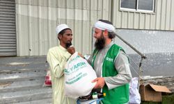 İDDEF, Bangladeş'teki Arakanlı ailelere 90 ton gıda yardımı yaptı