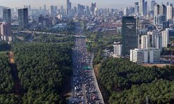 İstanbul'da haftanın ikinci iş gününde trafik yoğunluğu yaşanıyor