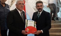 İYİ Parti Genel Başkanı Dervişoğlu, Ankara Kent Konseyini ziyaret etti