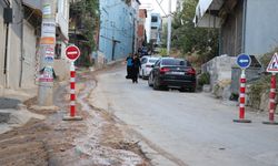 İzmir'de patlayan su borusunun onarılmamasına mahalleliden tepki