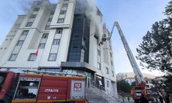 Kahramanmaraş'ta özel öğrenci yurdu yangında hasar gördü