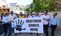 Kocaeli'de eğitim sendikaları okul idarecisine bıçak çekilmesini protesto etti