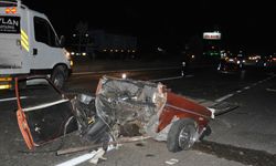 Manisa'da kamyonetle otomobilin çarpışması sonucu 5 kişi öldü, 6 kişi yaralandı
