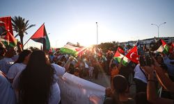 Mersin'de Küresel Sumud Filosu'nu 'selamlama' etkinliği düzenlendi