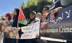 Ramallah'taki BM temsilciliği önünde Gazze'deki açlık protesto edildi
