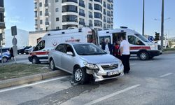 Samsun'da iki otomobilin çarpıştığı kazada 2 kişi yaralandı