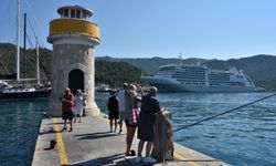 'Silver Muse' kruvaziyeri 553 yolcusuyla Marmaris'te