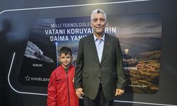 Ticaret Bakanı Bolat, TEKNOFEST stantlarını gezdi: