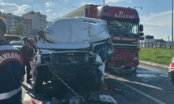 Trabzon'da üç aracın karıştığı trafik kazasında 14 kişi yaralandı