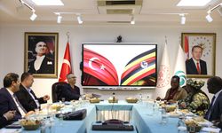 Uganda Kültür Bakanı Regis, YEE Başkanı Aliy'i ziyaret etti