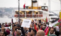 Üsküdar'da Küresel Sumud Filosu'na destek yürüyüşü yapıldı