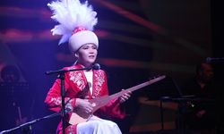 15. Kocaeli Kitap Fuarı kapsamında 'Altaylardan Tuna'ya: Müzik Birleştirir' konseri düzenlendi