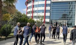Adıyaman'da terör örgütü DEAŞ operasyonunda yakalanan 5 zanlı tutuklandı