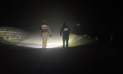 Ağrı'da karda mahsur kalan 2 kişi kurtarıldı