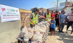 Antalya İHH, Gazze'ye 100 bin ekmek desteği sağladı