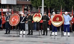 Antalya ve çevre illerde 29 Ekim Cumhuriyet Bayramı dolayısıyla tören düzenlendi