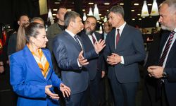 Antalya'da Devlet Tiyatrolarının 'Sahnede Bir Dünya' sergisi açıldı