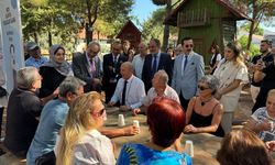 Antalya'da yaşlılar spor ve sanatla sosyalleşti