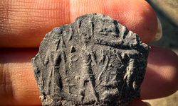 Bakan Ersoy, Aççana Höyük'te milattan önce 1500'lere ait tabletler bulunduğunu duyurdu: