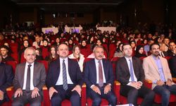 Bakan Yardımcısı Eminoğlu, Rize'de Gençler Arası Bilgi Yarışması Türkiye finale katıldı: