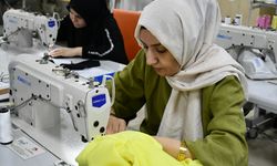 Batman'da öğrenciler tekstil atölyesinde el becerilerini geliştirip tecrübe kazanıyor