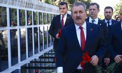 BBP Genel Başkanı Destici: '(Azerbaycan) İki ayrı devletiz ama tek milletiz'