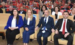 CHP Genel Başkan Yardımcısı Nazlıaka, Aksaray'da partisinin ilçe kongresine katıldı