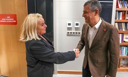 CHP Genel Başkanı Özel, Denktaş ailesi ile bir araya geldi
