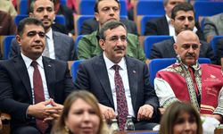 Cumhurbaşkanı Yardımcısı Yılmaz'a Düzce Üniversitesinde 'fahri profesörlük' ünvanı verildi