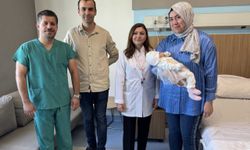 Doğuştan göğüs kemiği bulunmayan Eylül bebeğe kıkırdak dokusundan 'iman tahtası' yapıldı