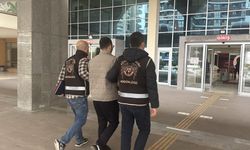 Edirne'de kostüm etkinliğine imam cübbesiyle katılan şüpheli adliyeye getirildi