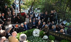 Eski Başbakan Mesut Yılmaz kabri başında anıldı