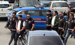 GÜNCELLEME 2 - Bodrum'da rüşvet iddiasıyla gözaltına alınan CHP'li meclis üyesi ile bir zanlı tutuklandı