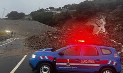 GÜNCELLEME - Gökçeada'da kuvvetli sağanak hayatı olumsuz etkiledi