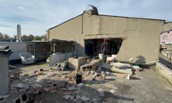 GÜNCELLEME - Küçükçekmece'de termosifon patlayan evin duvarları yıkıldı