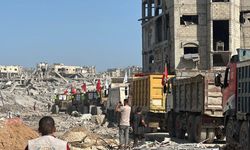 İHH, Gazze'de enkaz temizliğine devam ediyor