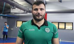 İşitme engelli milli güreşçi, olimpiyat şampiyonluğunu tekrarlamak istiyor