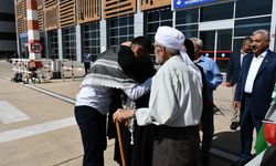 İsrail'in alıkoyduğu Küresel Sumud Filosu aktivistlerinden Batmanlı doktor memleketine döndü