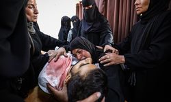 İsrail'in ateşkese rağmen Gazze kentinin doğusuna açtığı ateşte 2 Filistinli hayatını kaybetti