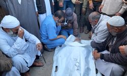 İsrail'in ateşkesi ihlal ederek Gazze'ye düzenlediği saldırılarda ölenlerin sayısı 91'e yükseldi