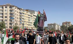 İsrail'in Gazze ve Küresel Sumud Filosu'na saldırıları Elazığ'da protesto edildi