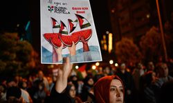 İsrail'in Küresel Sumud Filosu'na saldırısı Ankara'da protesto edildi