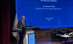 İstanbul'da 'Yapay Zeka Çağında Yayımcılık Zirvesi' düzenlendi