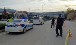Karabük'te kamyonetle çarpışan motosikletin sürücüsü genç kız öldü